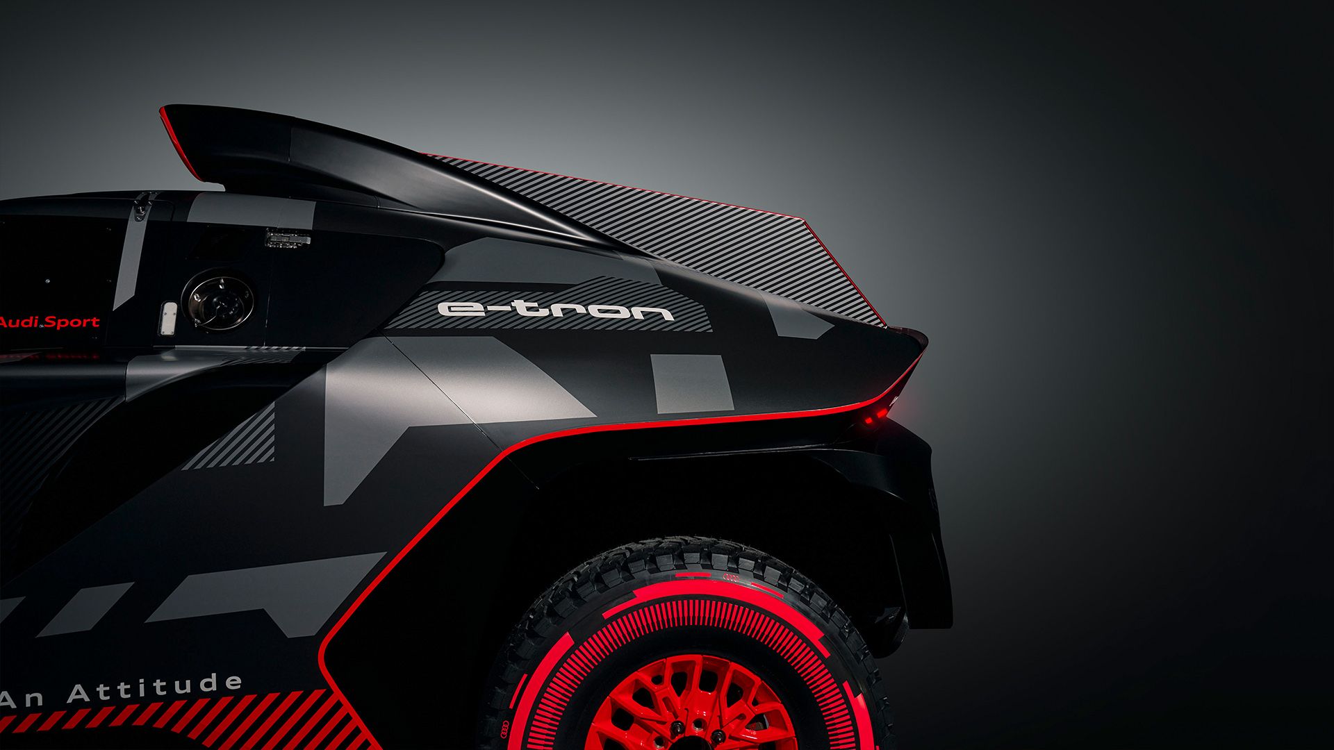 Detail of the RS Q e-tron exterior, profile of the rear section bled off
