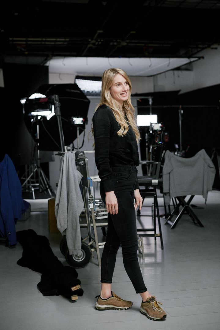Anna Gasser 在奥迪系列电影《进取的故事》的拍摄现场