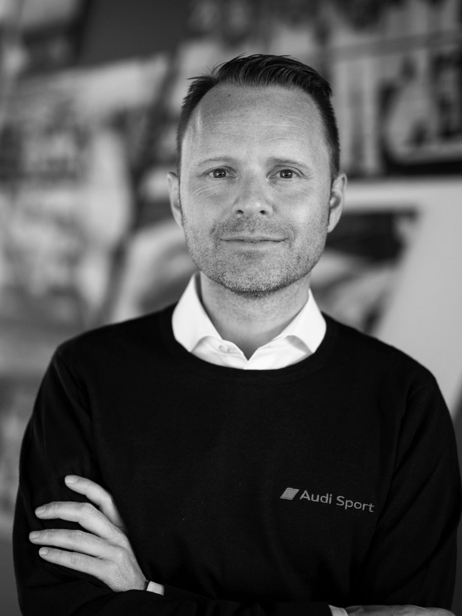 Portrait shot of Rolf Michl.