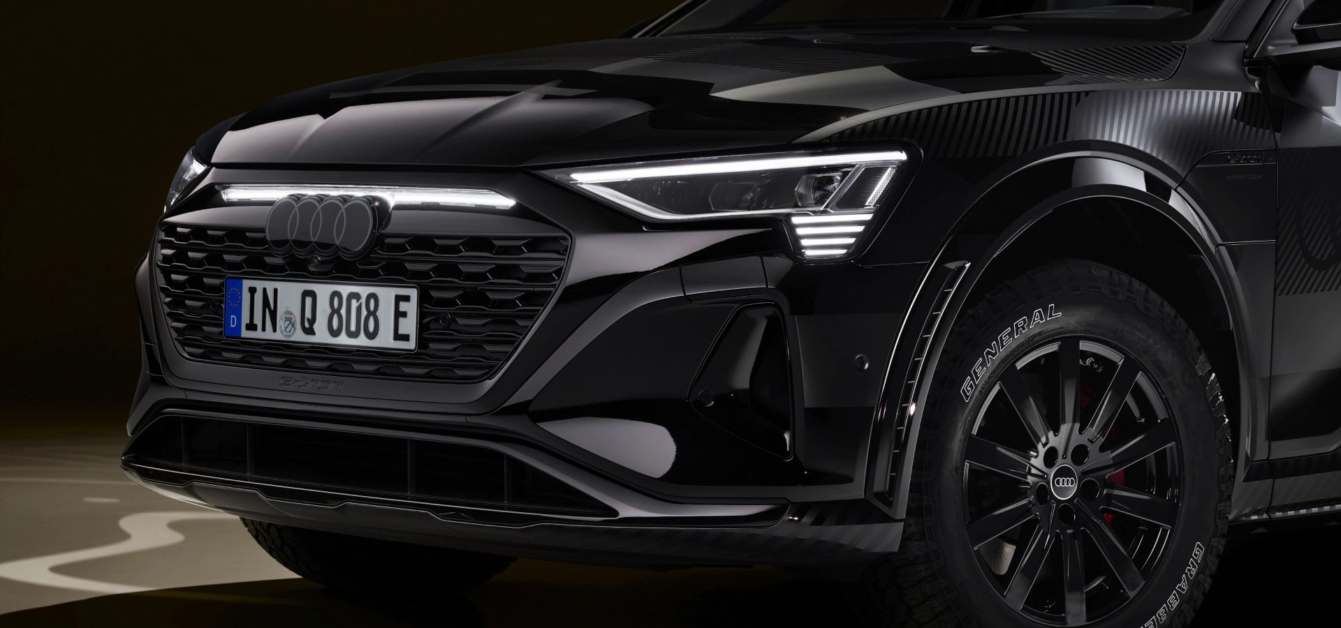 All-Electric Off-Road SUVs : 2024 Audi Q8 e-tron edition Dakar