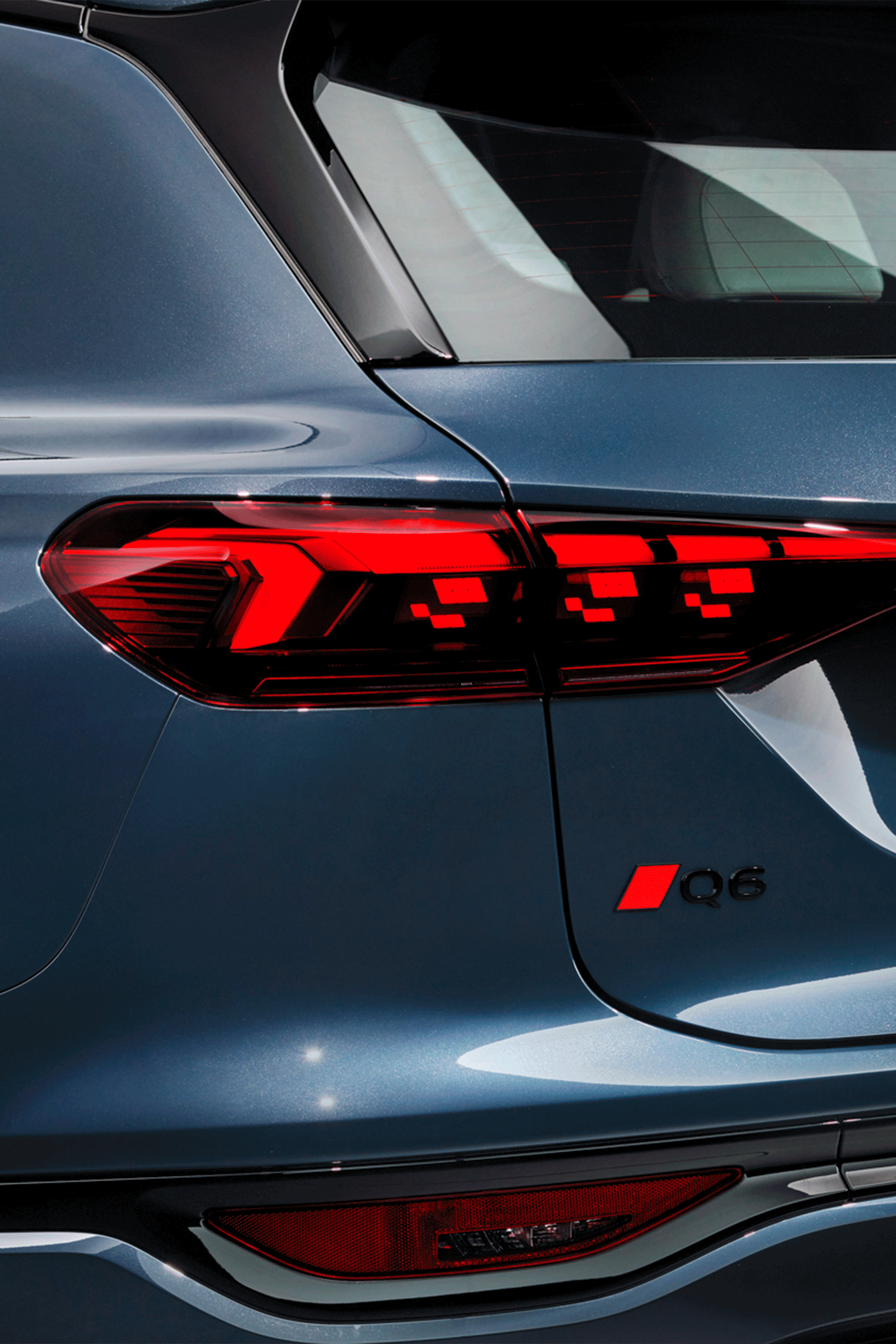 Rear lights of the Audi Q6 e-tron.
